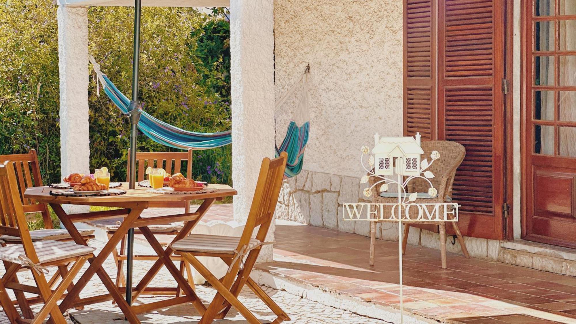Coastal Garden Paradise Retreat- 6 Min From The Beach Charneca  Esterno foto