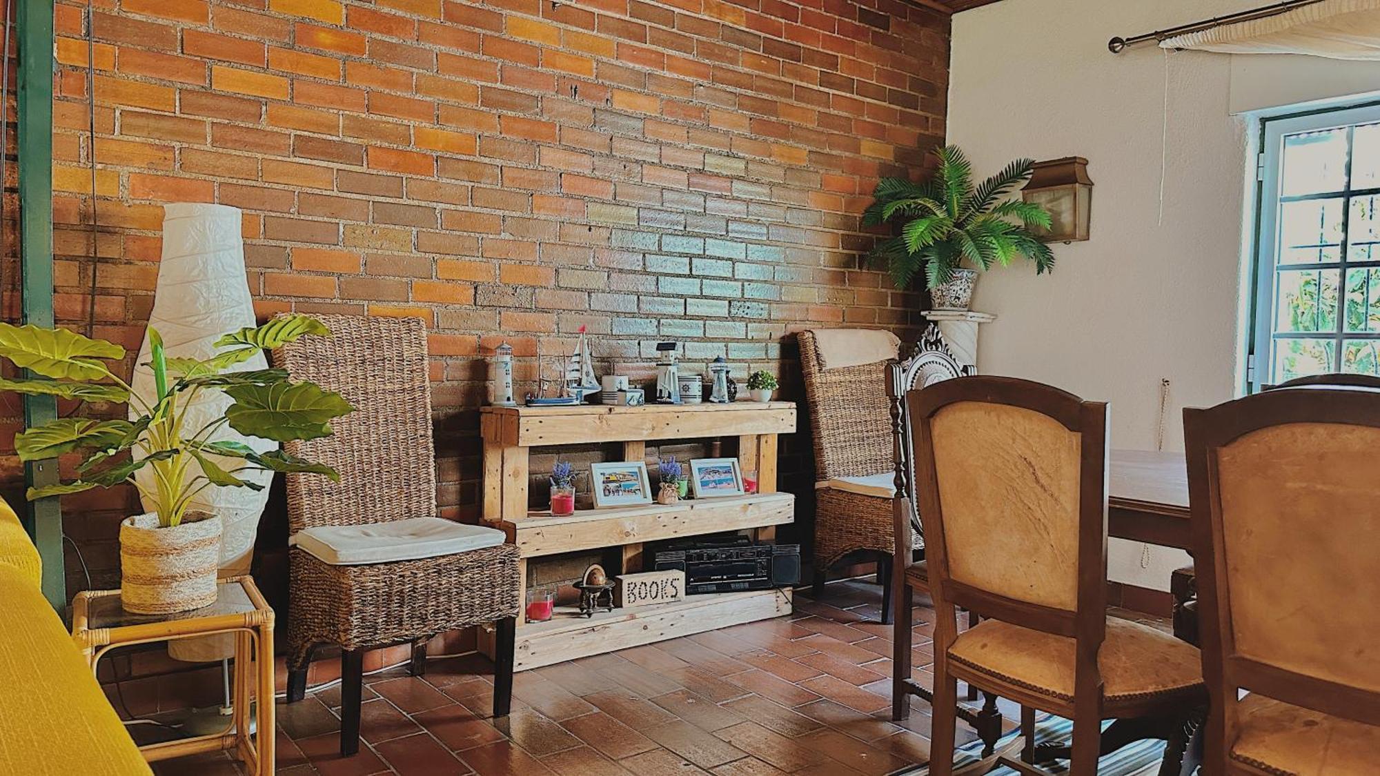 Coastal Garden Paradise Retreat- 6 Min From The Beach Charneca  Esterno foto